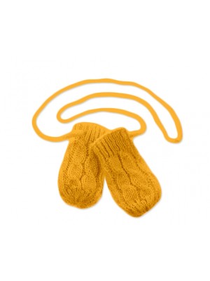 BABY NELLYS Zimné pletené dojčenské rukavičky so vzorom - horčicové