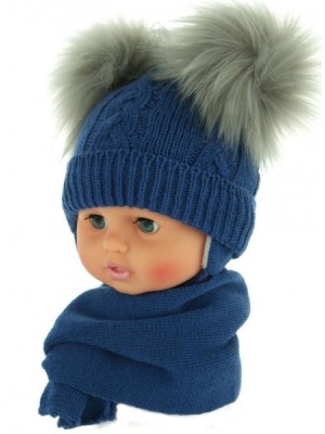 BABY NELLYS Zimná čiapočka s šálom - chlupáčkové bambuľky - tm. modrá